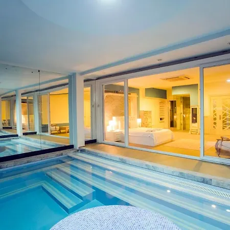 Sleeps 11 Pool Air Con Wifi Kalkan