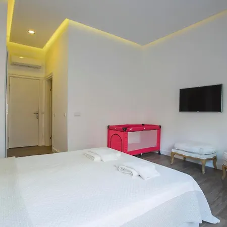 Sleeps 11 Pool Air Con Wifi *