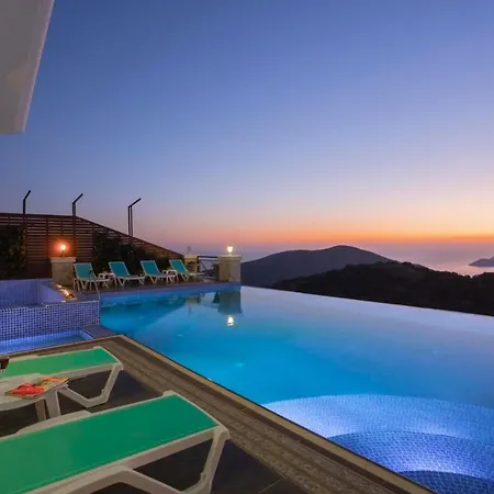 Sleeps 11 Pool Air Con Wifi Villa