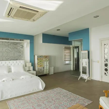 Villa Sleeps 11 Pool Air Con Wifi *