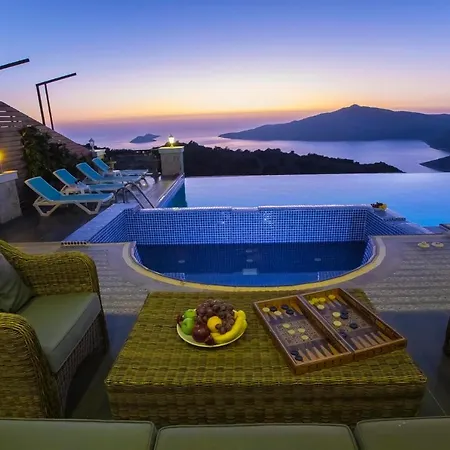 Sleeps 11 Pool Air Con Wifi Villa